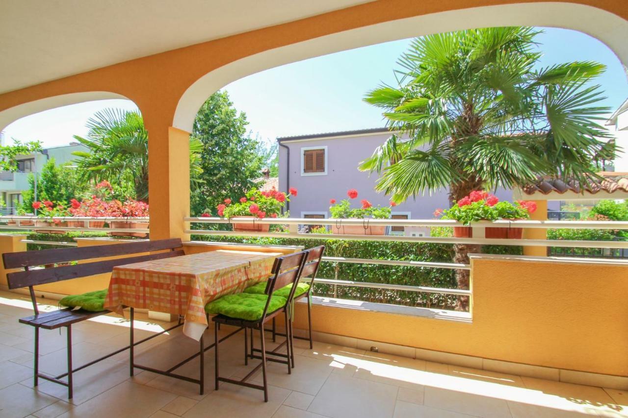דירות Novigrad Istria Alenka Orange מראה חיצוני תמונה