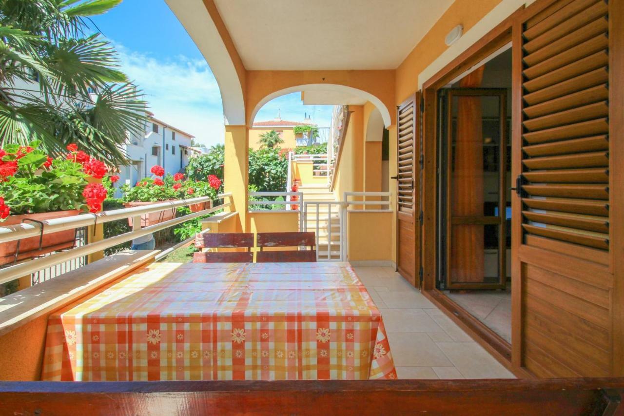 דירות Novigrad Istria Alenka Orange מראה חיצוני תמונה