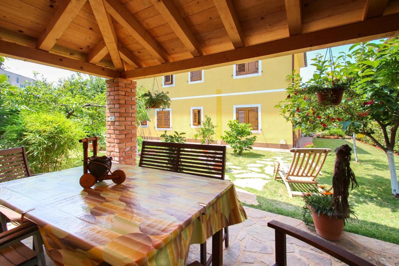 דירות Novigrad Istria Alenka Orange מראה חיצוני תמונה